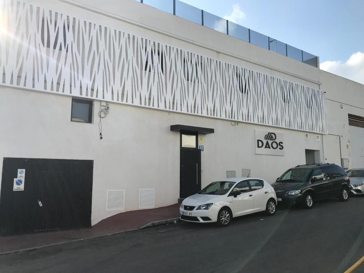 Daos Suites & Terrace Μαρμπέλλα Εξωτερικό φωτογραφία