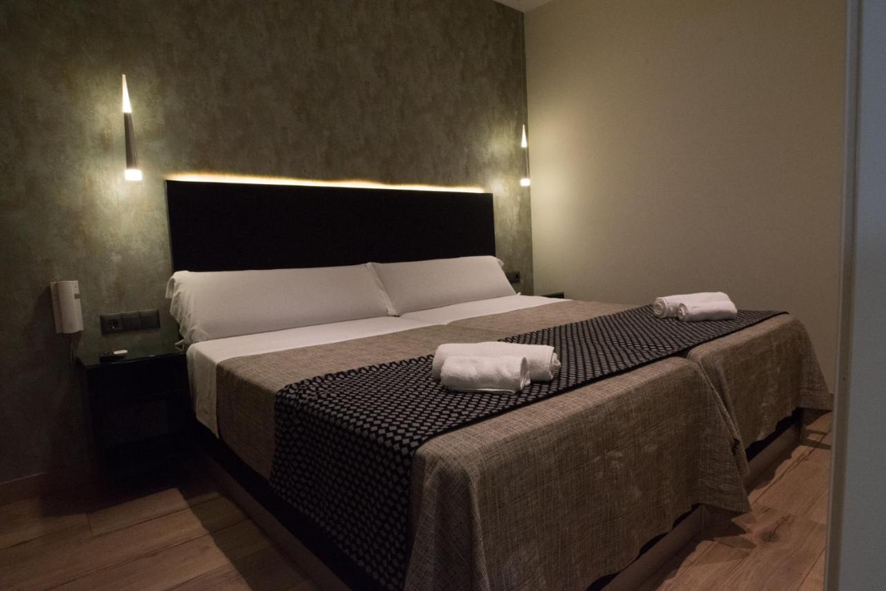 Daos Suites & Terrace Μαρμπέλλα Εξωτερικό φωτογραφία