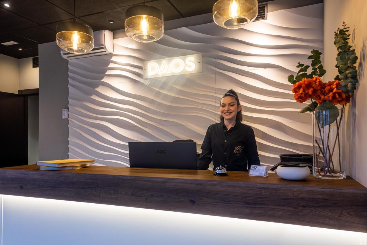 Daos Suites & Terrace Μαρμπέλλα Εξωτερικό φωτογραφία